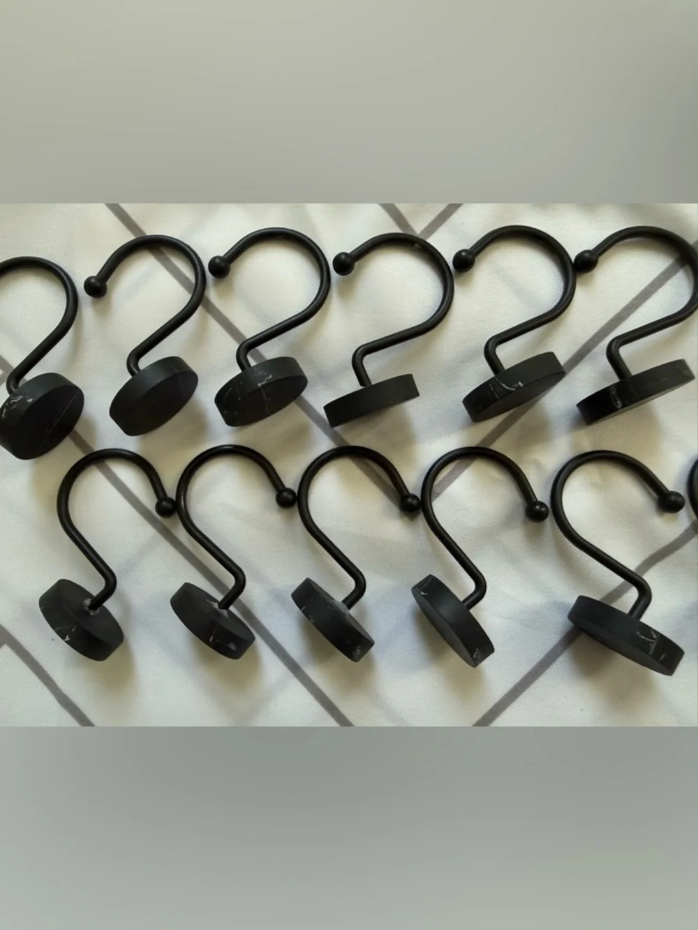 Shower Curtain Hooks- Black Marble Look- Set of 12